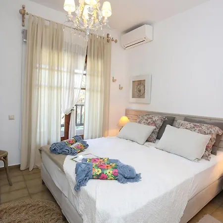 Tropicalia Chalkidiki 1 *